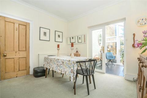 undefined, Knights Park, Kingston upon Thames, KT1