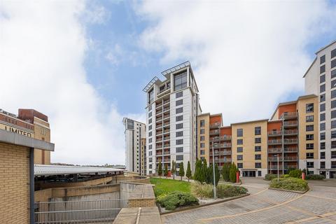 2 bedroom flat to rent, Baltic Quay, Mill Road, Gateshead