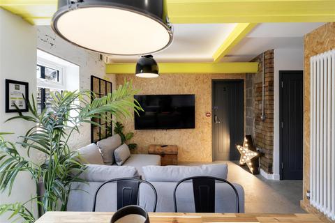 9 bedroom house to rent, Conygre Grove, Bristol BS34
