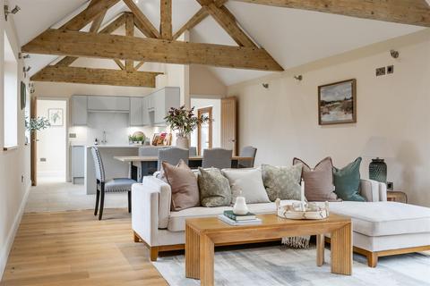 2 bedroom barn conversion for sale, Fallon Court, Tanworth-In-Arden