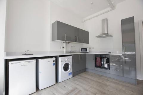 4 bedroom apartment to rent, London Road, Leicester