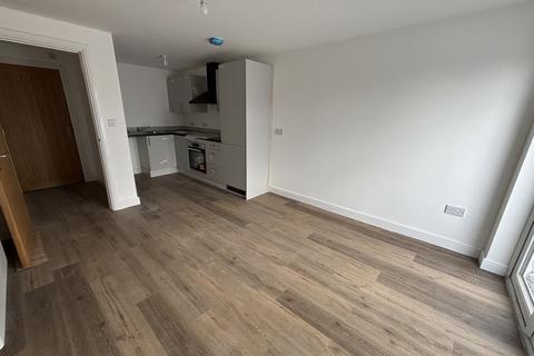 undefined, B, Liverpool L22