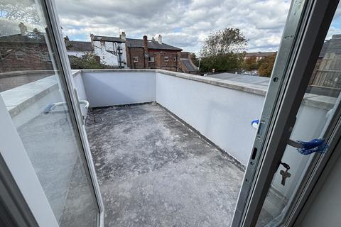 undefined, B, Liverpool L22