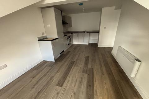 undefined, C, Liverpool L22