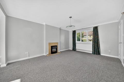 24 Bishopdale Drive, Collingham, Wetherby, LS22 5LP