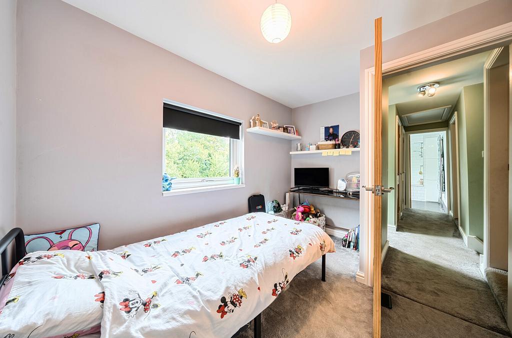 1358097-15-68de5f...