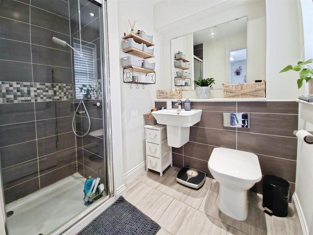 Ensuite