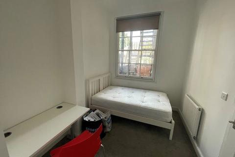3 bedroom apartment to rent, London Road, Leicester