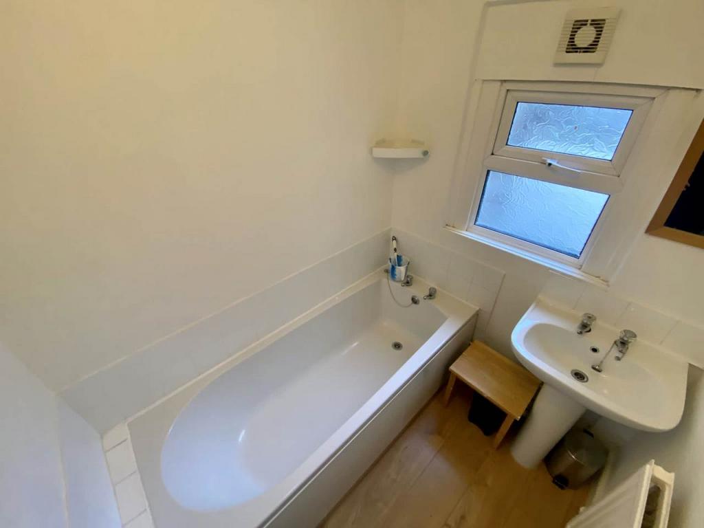 Bath 2