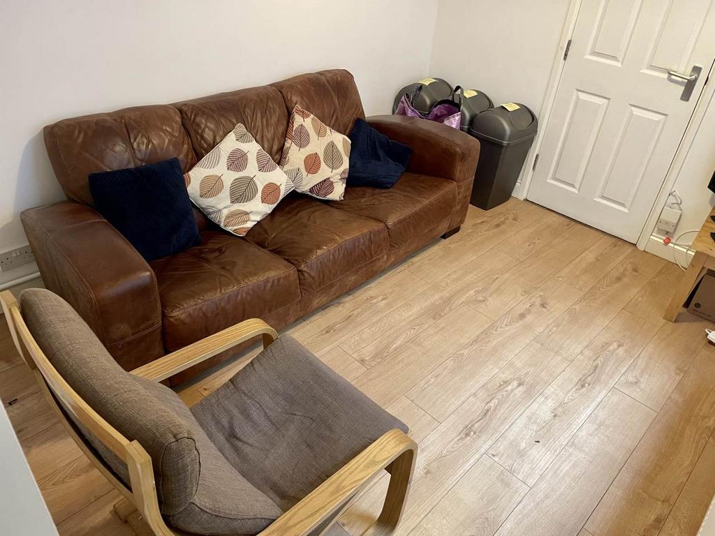 Lounge 2