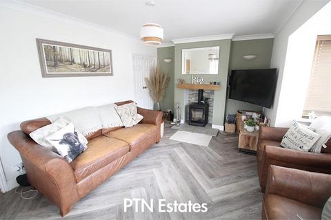 undefined, Braemar Avenue, Wordsley