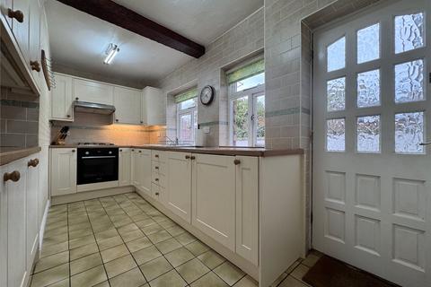 3 bedroom end of terrace house to rent, Bagslate Moor Road, Greater Manchester OL11