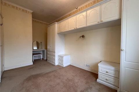 3 bedroom end of terrace house to rent, Bagslate Moor Road, Greater Manchester OL11