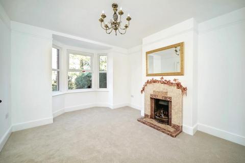 4 bedroom detached house for sale, Basingstoke,  Hampshire,  RG21