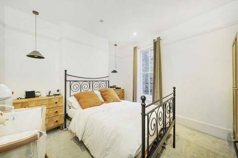 undefined, Weston Road, London W4