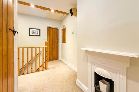3 bedroom semi-detached house for sale, Mill Road, Burnham-On-Crouch