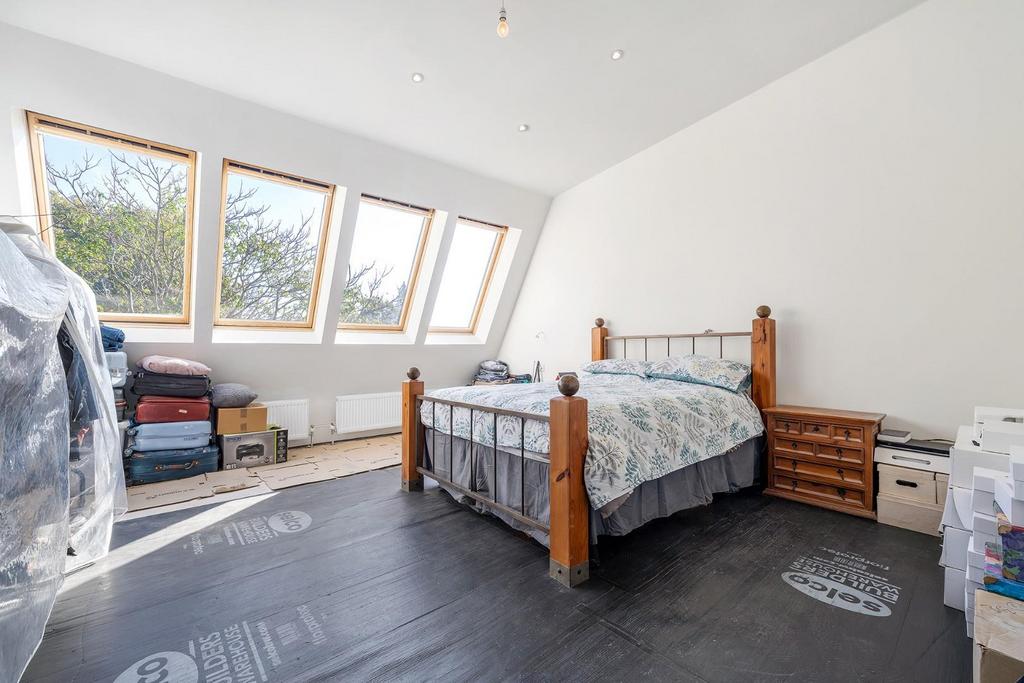 Bedroom 4.JPG