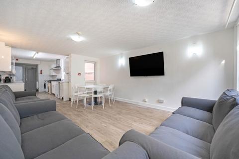 9 bedroom terraced house to rent, Harrow Road, Birmingham B29