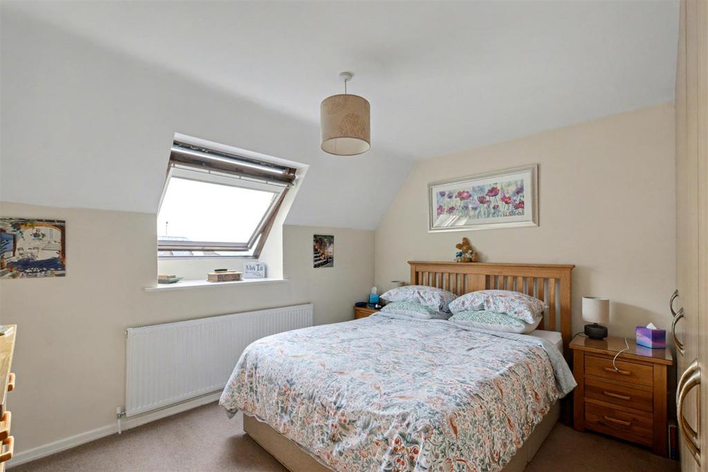 Bedroom 1 1.jpeg