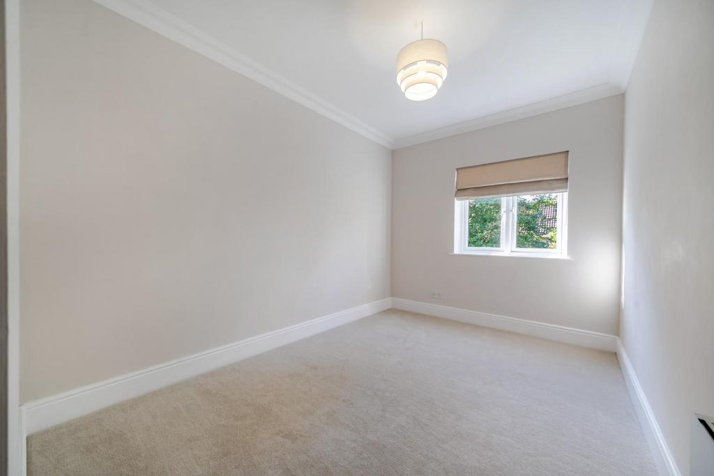 Bedroom 2.JPG