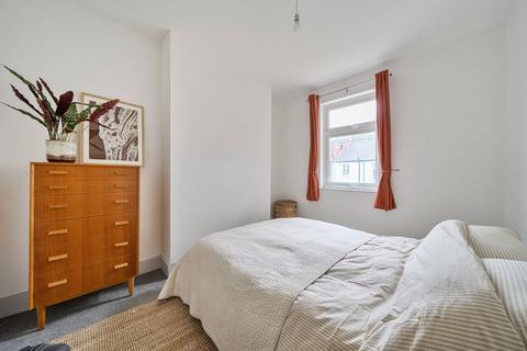 2 bedroom terraced house for sale, London E3