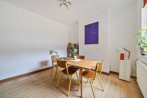 2 bedroom terraced house for sale, London E3