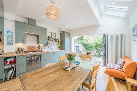 undefined, Myrtle Road, Hampton Hill TW12