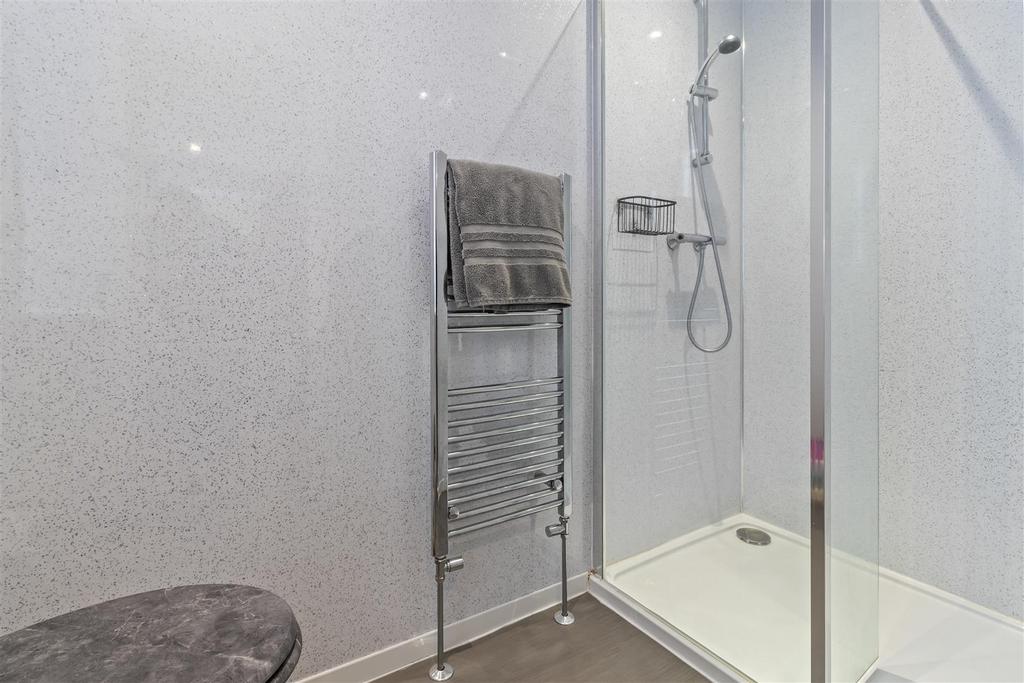 Bedroom 1 En-suite