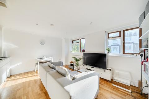 Flat 4, Kashmir House, 66 Gibbon Road, London, SE15 3XE