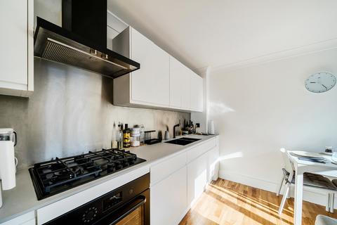 Flat 4, Kashmir House, 66 Gibbon Road, London, SE15 3XE