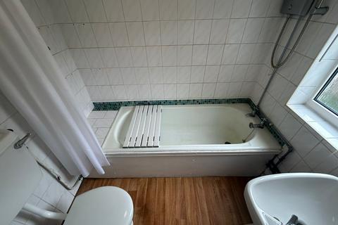 2 bedroom terraced house for sale, Sergeant Simon Valentine Way, Warwickshire CV12