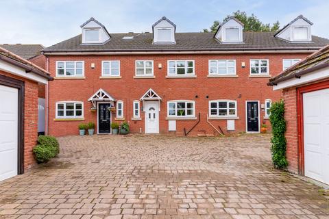 Mere Lane, Pickmere, WA16