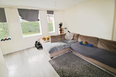 3 bedroom end of terrace house to rent, Woolley Wood Road, South Yorkshire S5