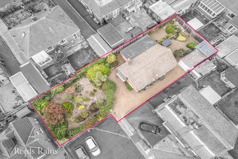 4 bedroom bungalow for sale, Greenfield Road, West Yorkshire WF5