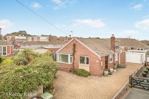 4 bedroom bungalow for sale, Greenfield Road, West Yorkshire WF5