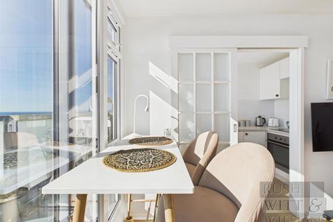 1 bedroom flat for sale, West Hill Road, St. Leonards-On-Sea