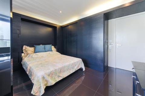 Studio for sale, Pan Peninsula Square, London, E14