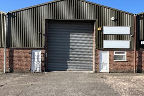 Industrial unit to rent - Unit 4, New Road Industrial Estate, New Road, Hixon, Stafford, Staffordshire, ST18