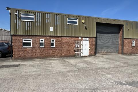 Industrial unit to rent - Unit 5, New Road Industrial Estate, New Road, Hixon, Stafford, Staffordshire, ST18