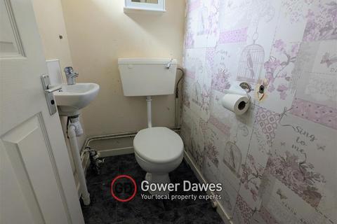 undefined, Adelaide Road, Tilbury