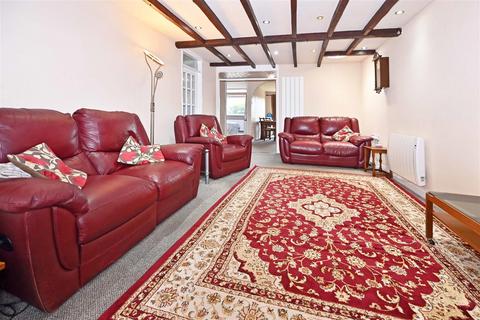 3 bedroom detached house for sale, Fernwood Drive, Leek