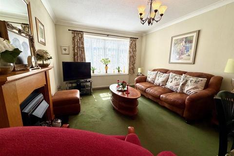 2 bedroom detached bungalow for sale, Totland,Isle of Wight