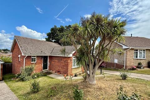 2 bedroom detached bungalow for sale, Totland,Isle of Wight