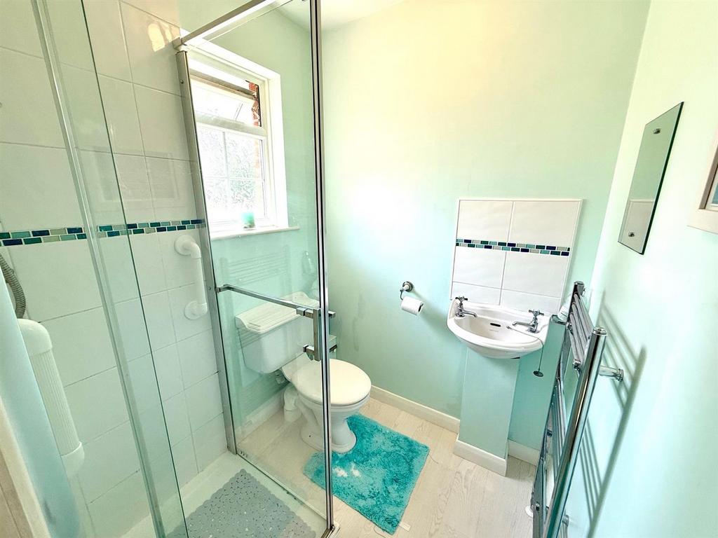 Shower Room.jpg