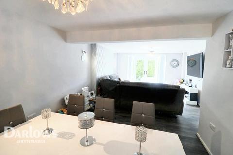 3 bedroom end of terrace house for sale, King Street, Nantyglo