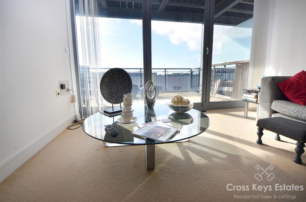 Sitting/Dining Room