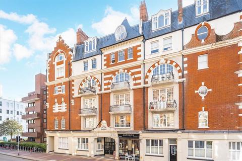 2 bedroom flat for sale, University Mansions, London SW15