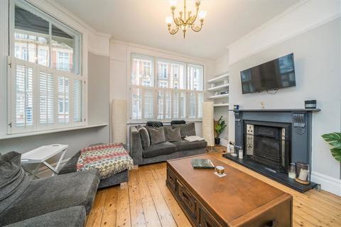 2 bedroom flat for sale, University Mansions, London SW15