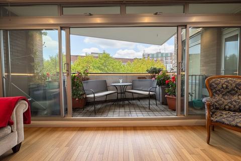 4 bedroom apartment for sale, Park Road, Regent’s Park, London, NW1