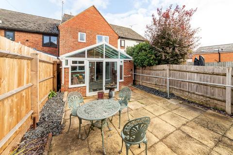 2 bedroom terraced house for sale, Warwick Road, Banbury